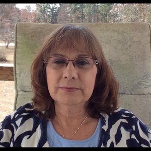 Meet your Posher, Debbie